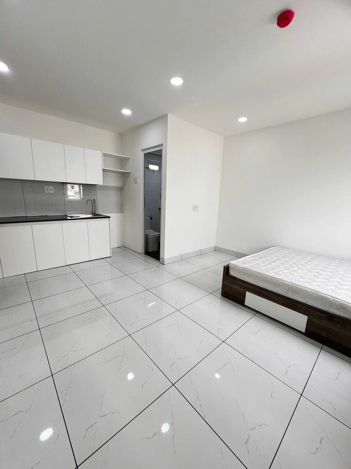 Studio apartment on Nguyễn Văn Đậu, Binh Thanh District