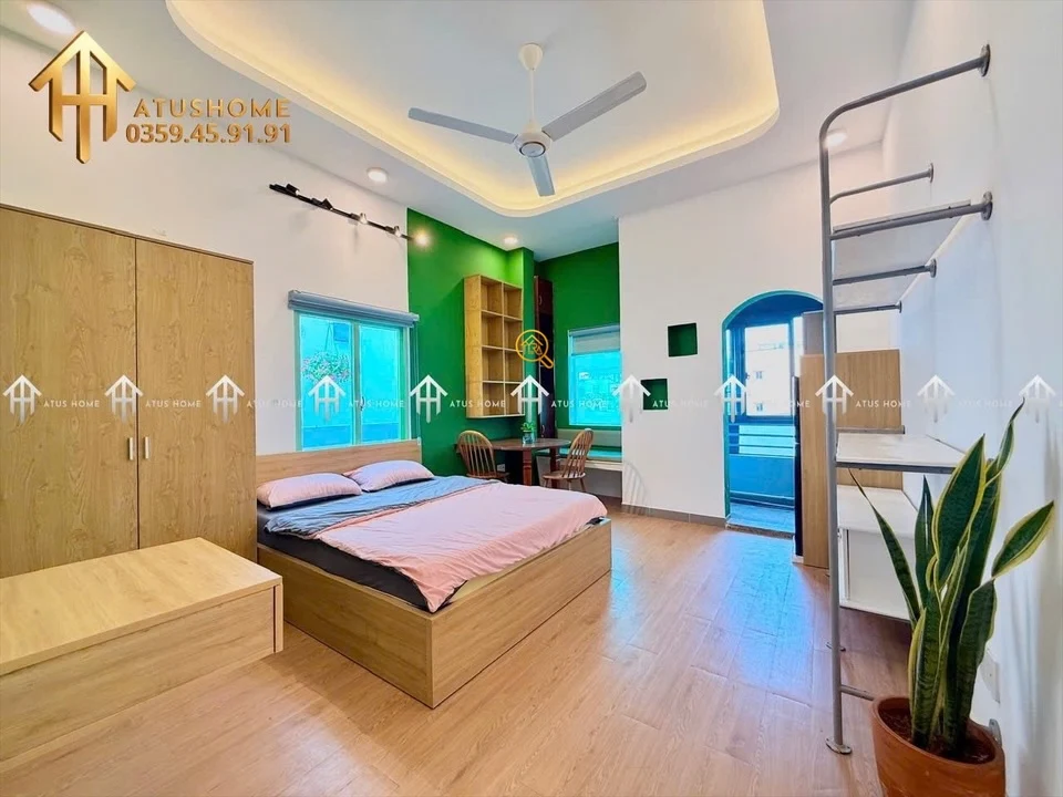 Studio apartment on Lê Văn Sỹ, Phu Nhuan District
