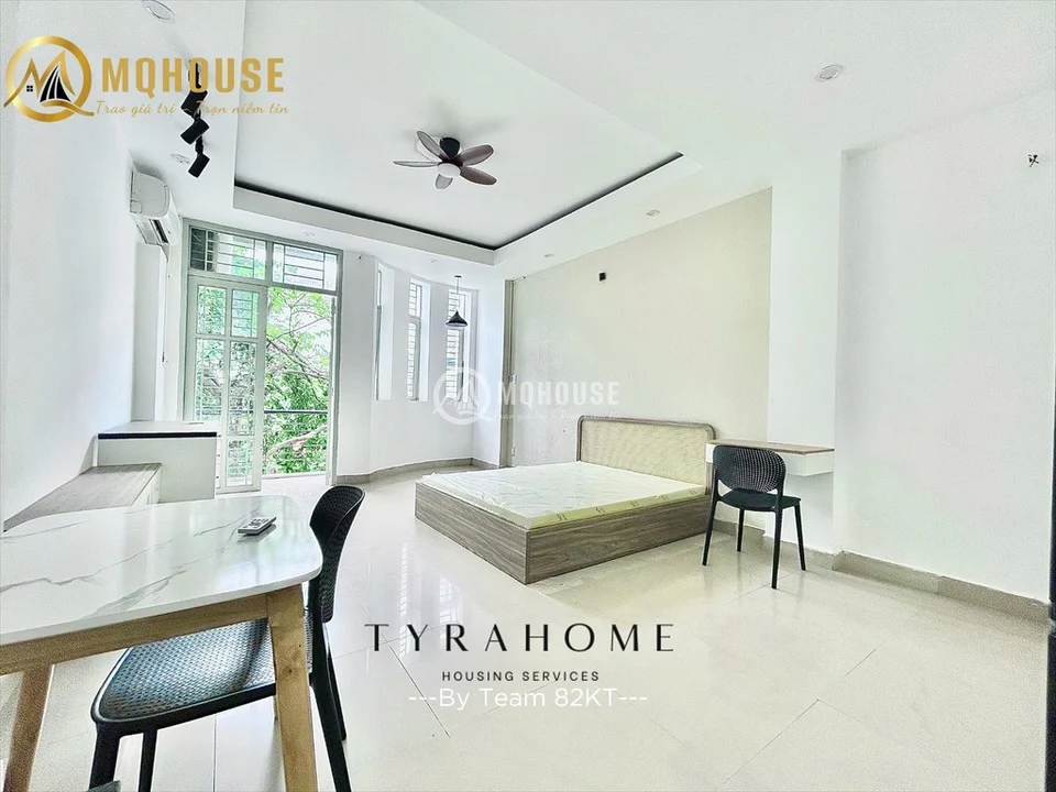 Studio apartment on Huỳnh Văn Bánh, Phu Nhuan District