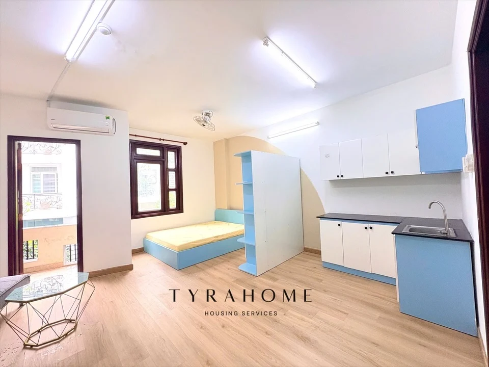 Studio apartment on Phổ Quang, Phu Nhuan District