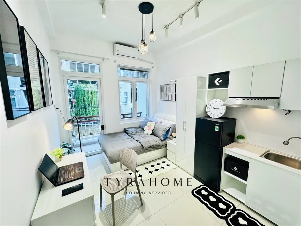 Studio apartment on Huỳnh Văn Bánh, Phu Nhuan District