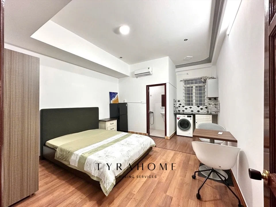 Studio apartment on Đào Duy Anh, Phu Nhuan District