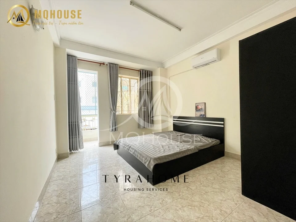 2-bedroom apartment on Hoàng Văn Thụ, Tan Binh District
