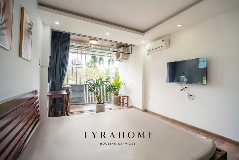 Studio apartment on Trường Sa, District 3