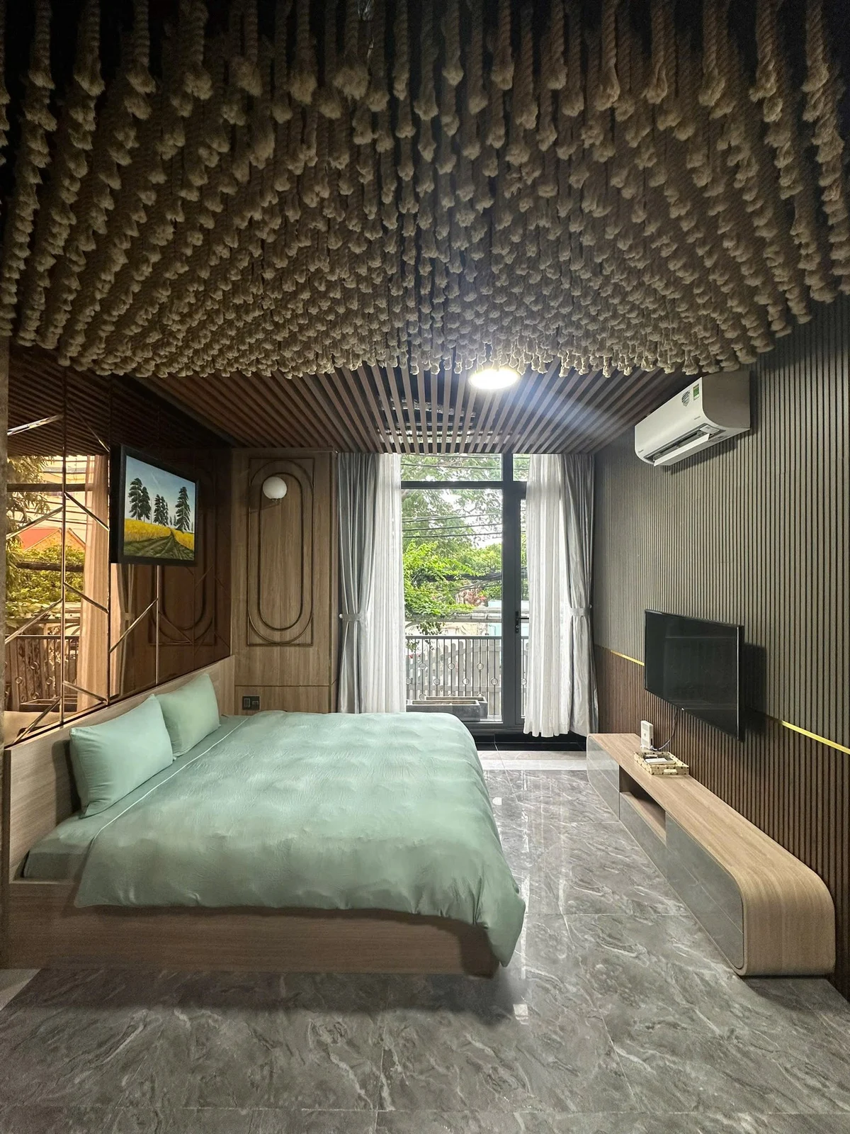 Studio apartment on Số, District 2