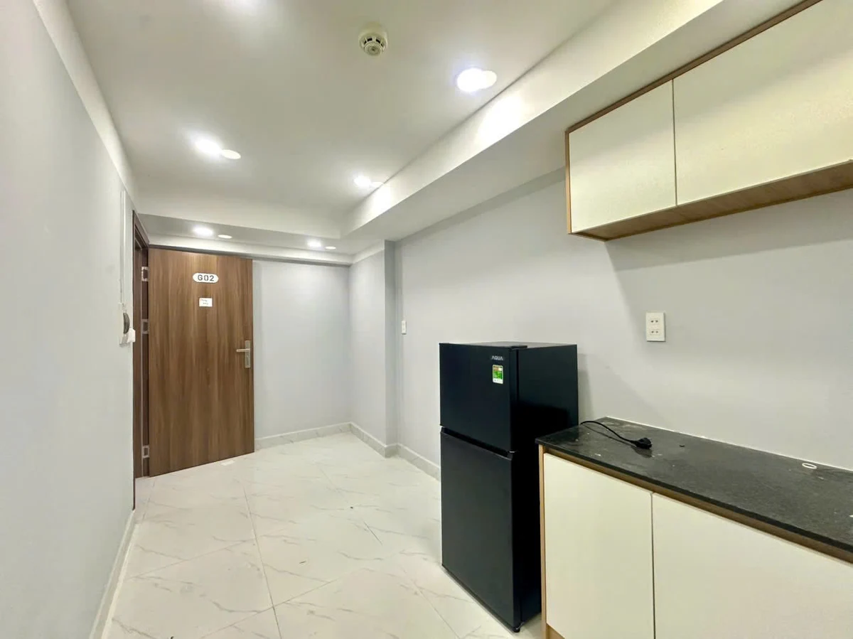 Studio apartment on Tô Hiến Thành, District 10