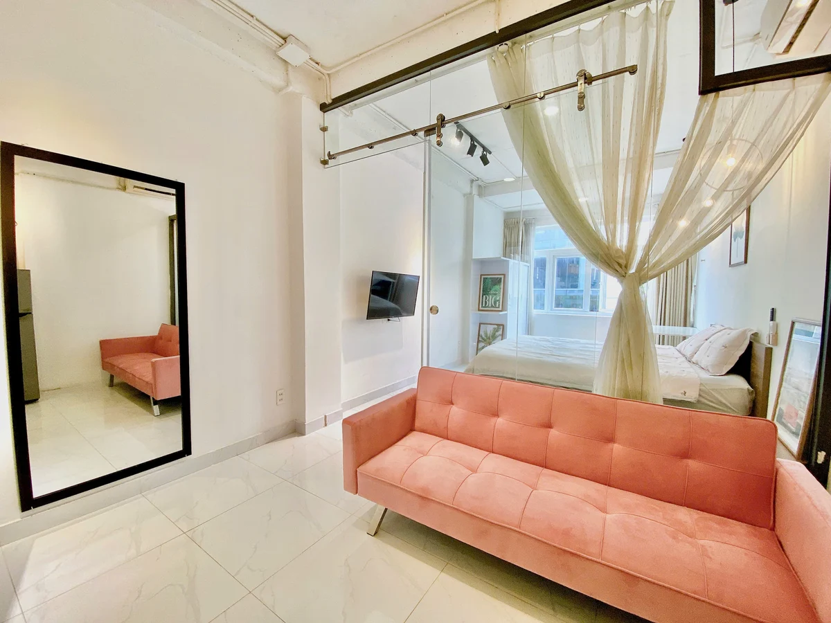 Studio apartment on Lê Thị Riêng, District 1
