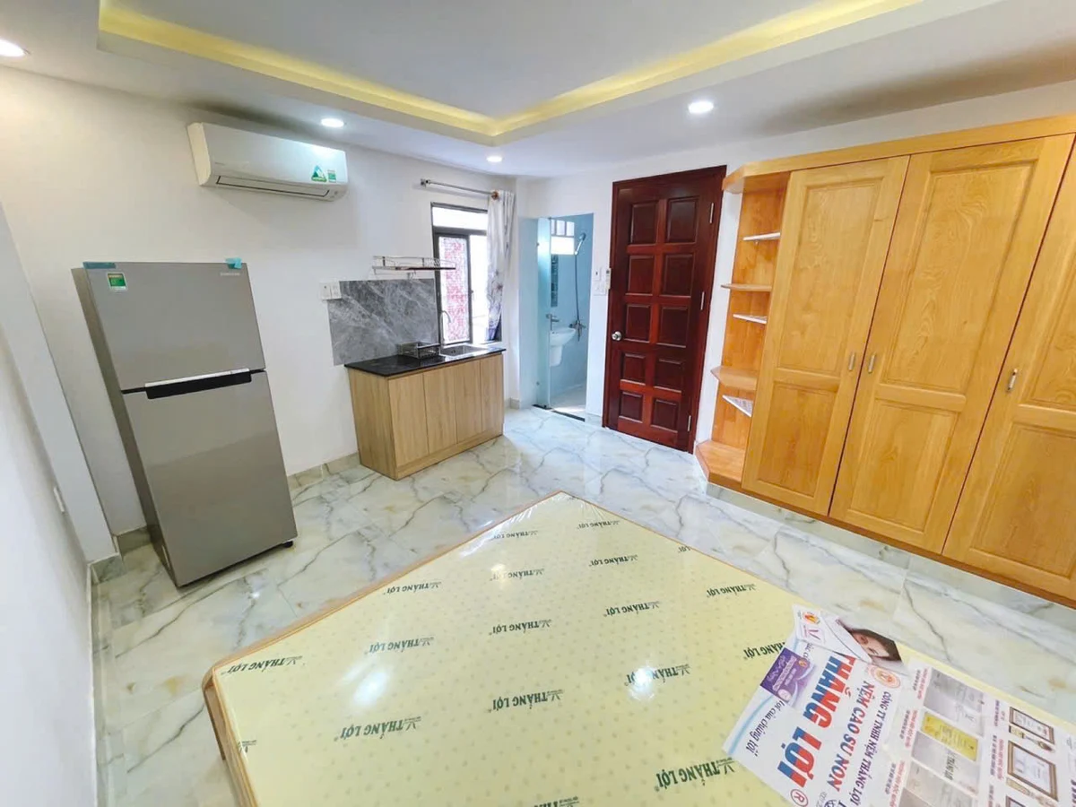 Studio apartment on Lý Thái Tổ, District 10