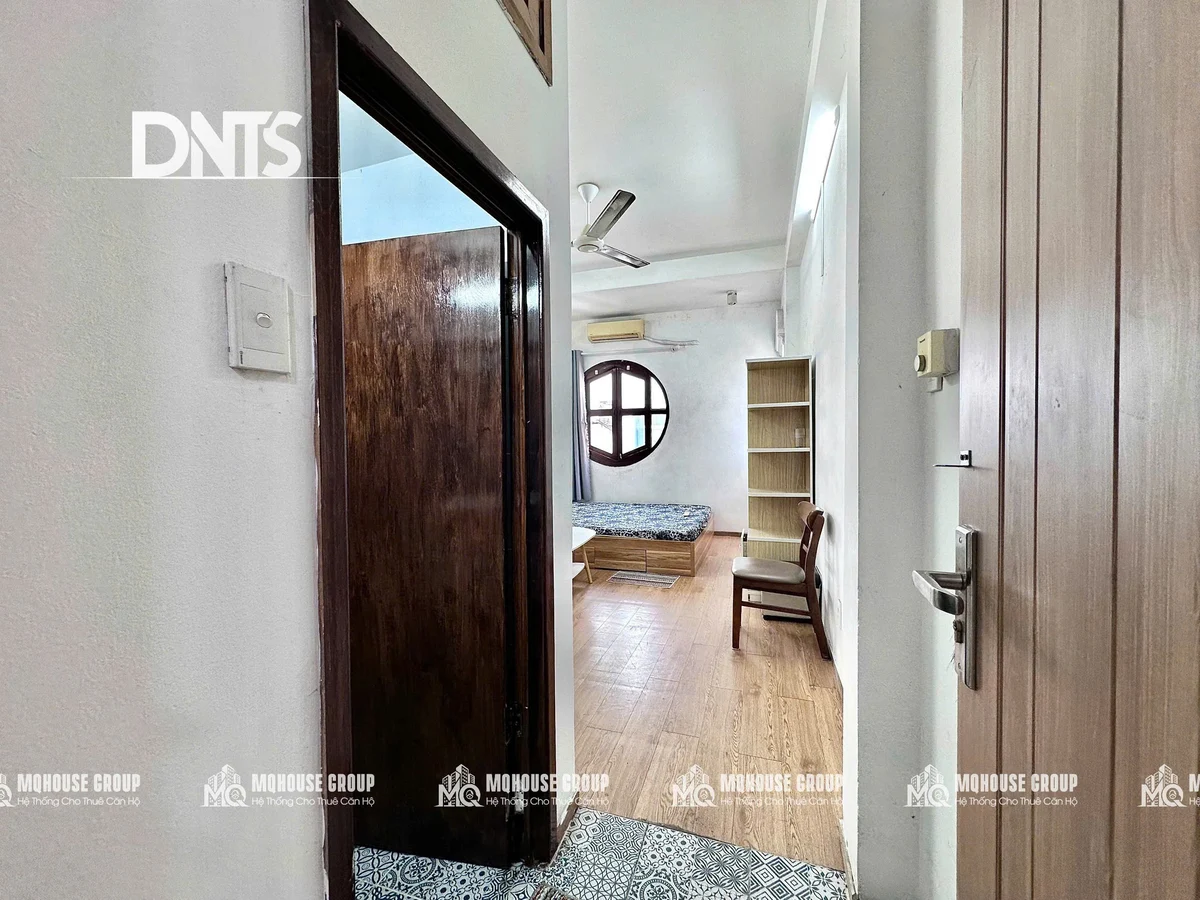 Studio apartment on Cô Giang, District 1