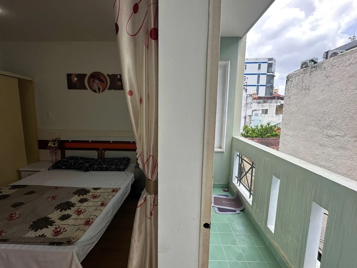 Studio apartment on Cô Bắc, District 1