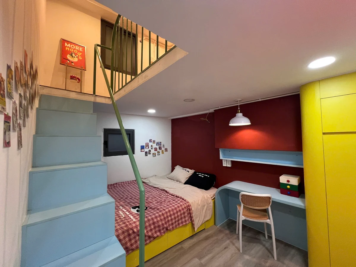 Duplex apartment on Nguyễn Trãi, District 1