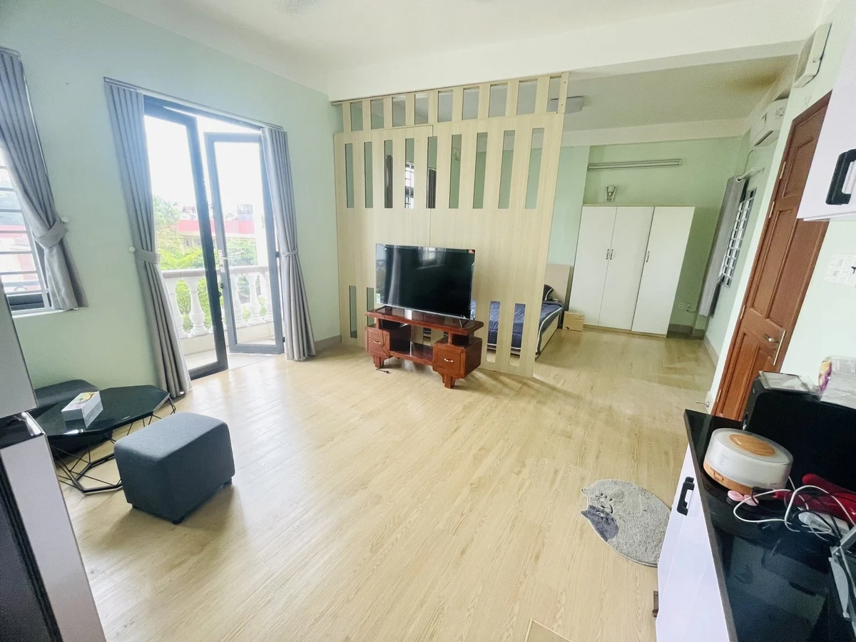 Studio apartment on Nguyễn Thái Bình, Tan Binh District