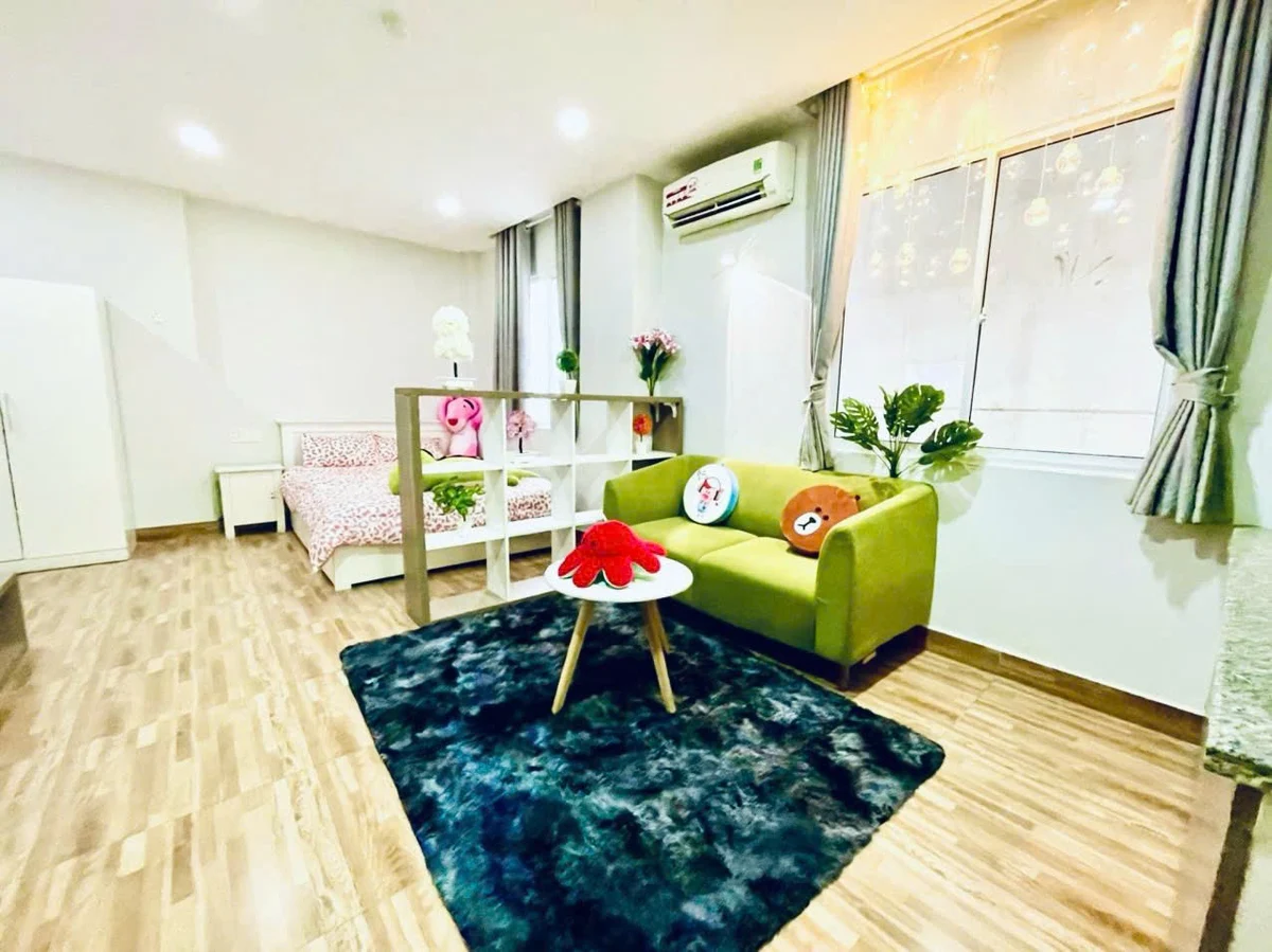 Studio apartment on Bến Vân Đồn, District 4