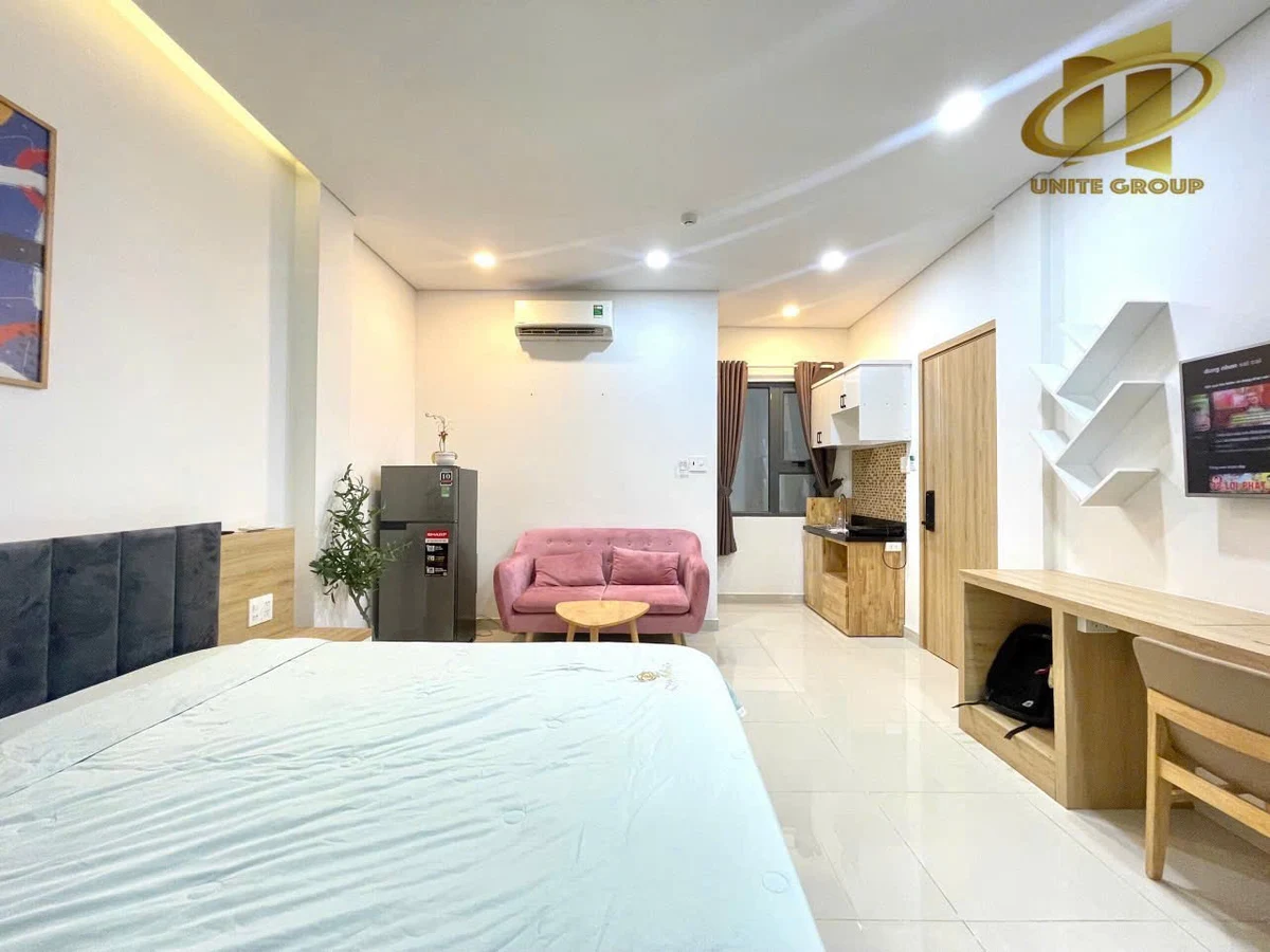 Studio apartment on Tôn Thất Thuyết, District 4