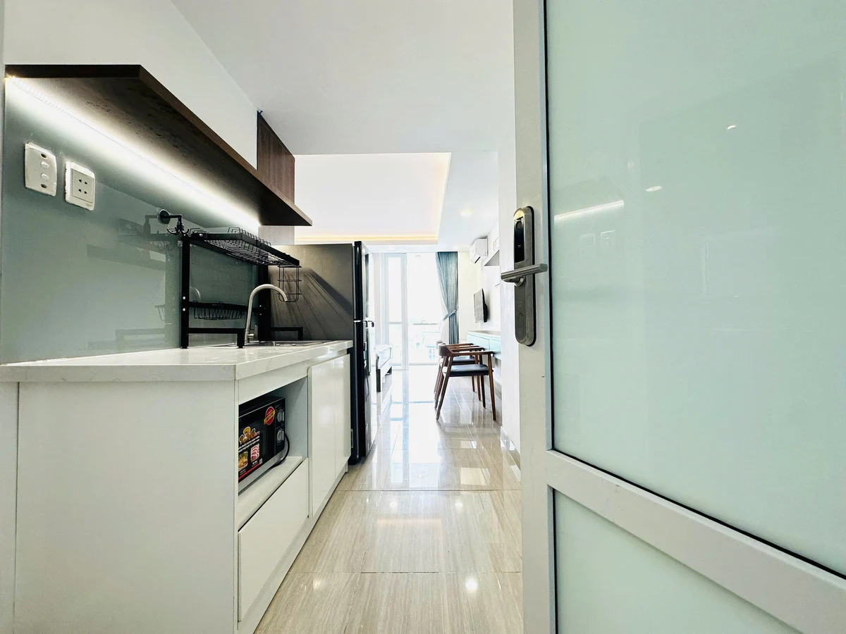 Studio apartment on Cống Quỳnh, District 1