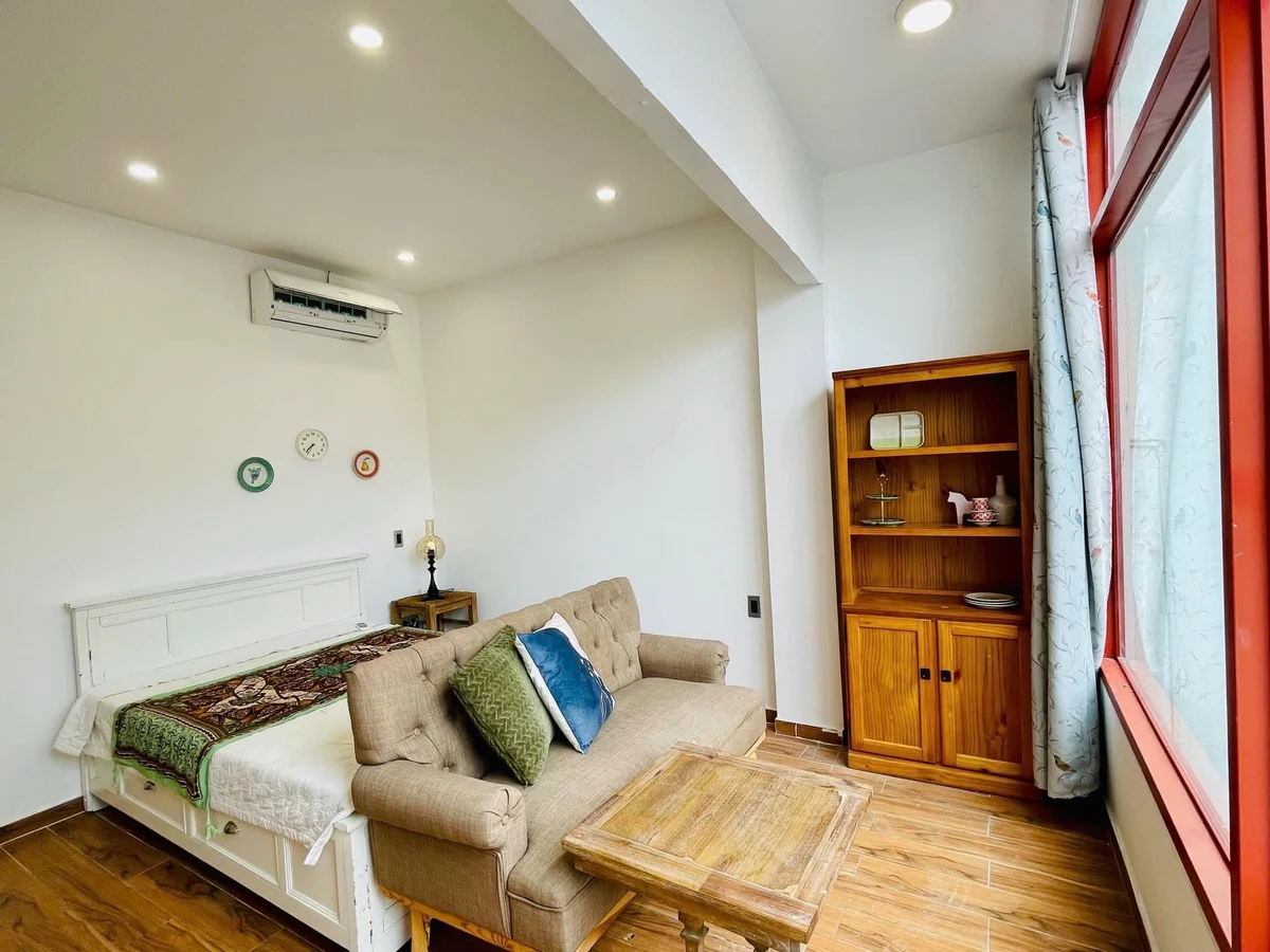 Studio apartment on Hoàng Hoa Thám, Binh Thanh District