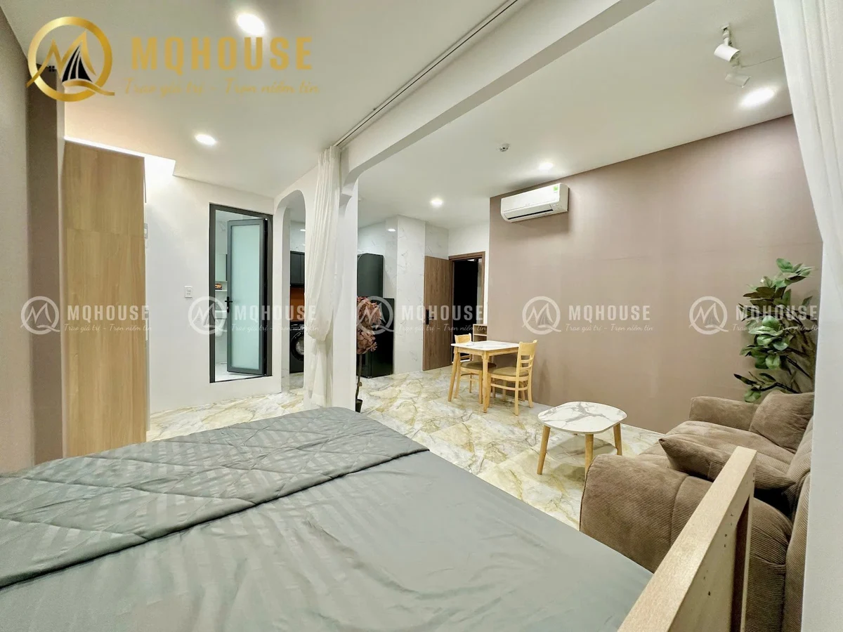 Studio apartment on Nguyễn Thái Sơn, Go Vap District