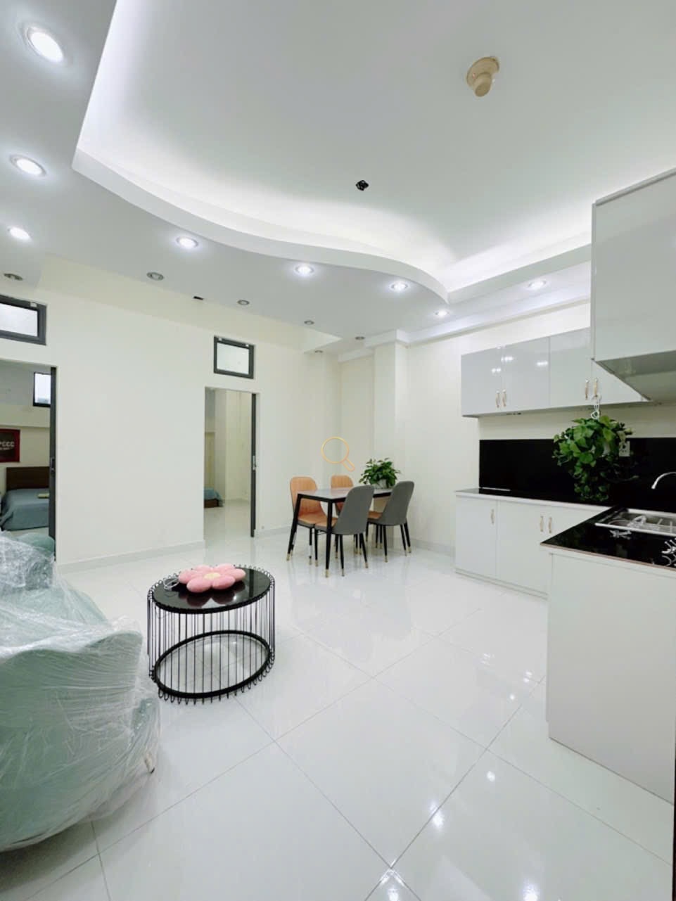 2-bedroom apartment on Bạch Đằng, Binh Thanh District